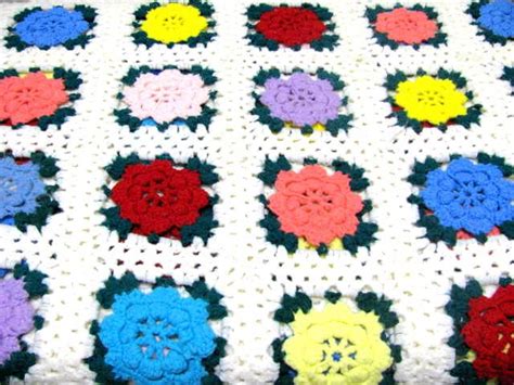 Crochet Afghan Blanket Vintage Throw Shabby Roses Granny Squares