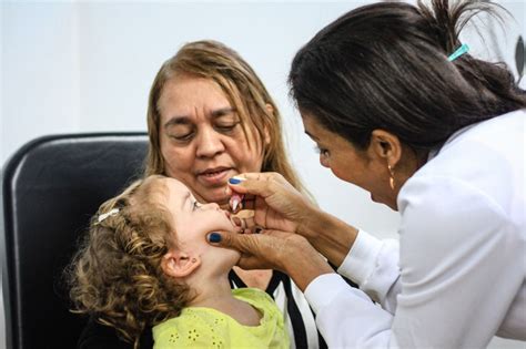 dia d da vacinação contra a polio é neste sábado 082