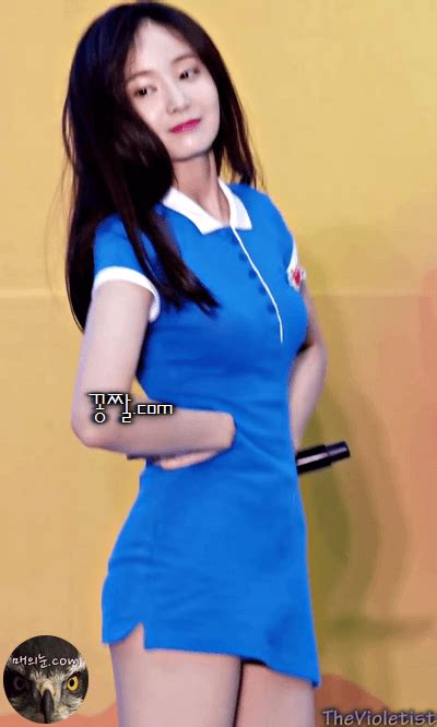 Momoland Yeonwoo 연우 In Tight Blue Dress Redkspot