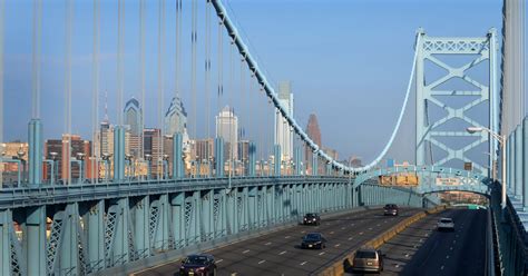 ben franklin bridge  philly hike