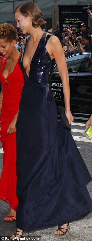 cfda fashion awards 2013 karlie kloss displays her super slim figure in plunging wet look dress