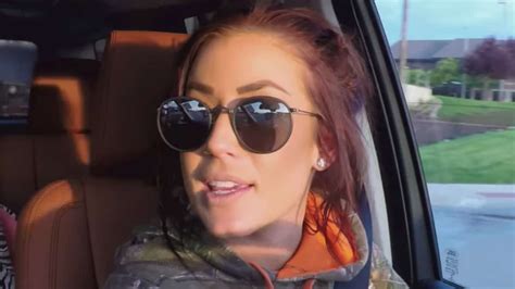 chelsea houska shows off cole deboer s mullet as the teen