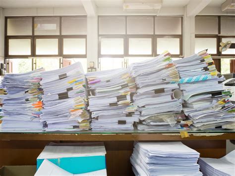 paper clutter organization    rid  office   files