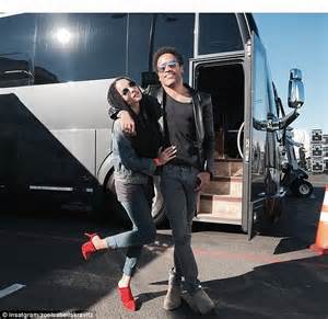 lenny kravitz s daughter zoe posts instagram photo teasing him for twerking with katy perry