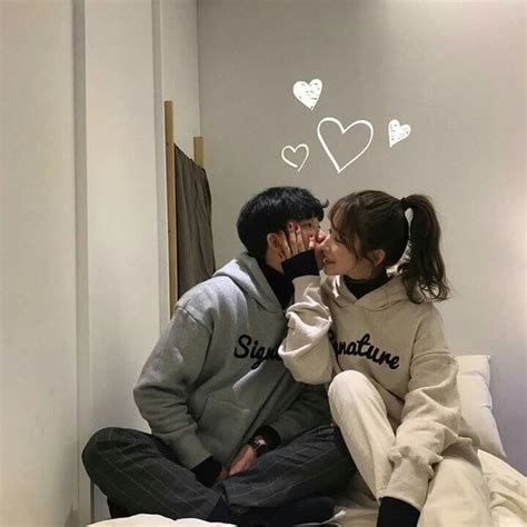 Pin By Your Own On Beautiful People Ulzzang Couple Couples Kissing