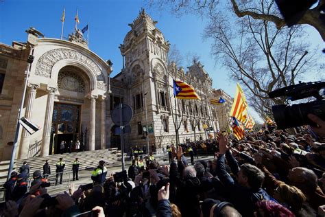 manifestatie  barcelona unde  inceput procesul fostului lider al cataluniei libertatea