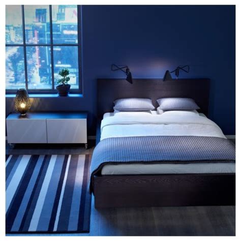 dekorasi kamar tidur warna biru minimalis renovasi