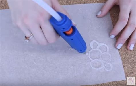 Here Are 14 Creative Ways To Use Hot Glue That You’ve Never Tried Before