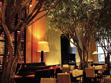 The Garden At Four Seasons Hotel New York Bars In