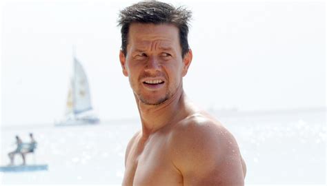 mark wahlberg joins wife rhea durham for another beach day