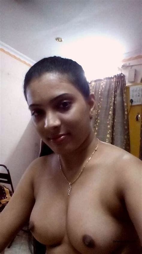 hot north indian nude bhabhi showing tits and hairy pussy 3