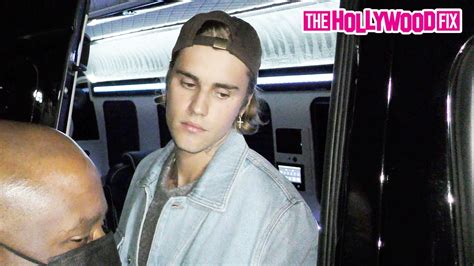 justin bieber confronts paparazzi over alleged pics of hailey at his
