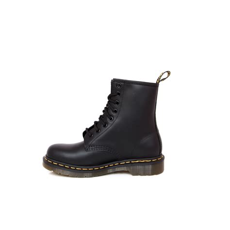 dr martens  black smooth  issimo shoes