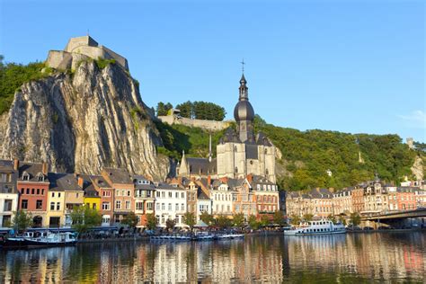 herfstvakantie  de ardennen  daags verblijf  kasteelhotel voor   ontbijt