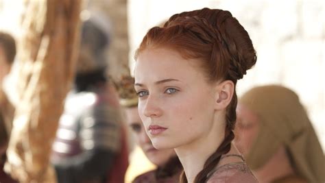 The Hidden Meaning Behind Sansa S Costumes On Game Of Thrones