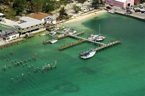 Weech S Bimini Dock In Bi Bahamas Marina Reviews Phone Number