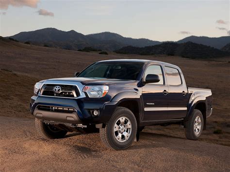 2012 TOYOTA Tacoma car accident lawyers. Wallpaper