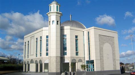 baitul futuh mosque ircica