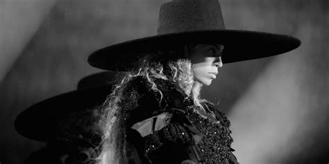 beyonce formation world tour outfits beyonce tour looks