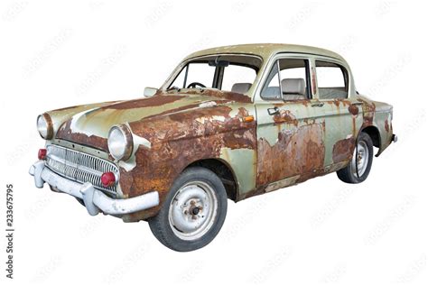 front   rusty classic car isolated  white backgroundold rusty