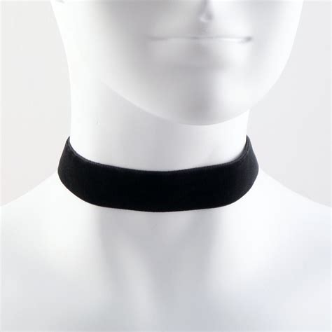 trend rocking  choker  style campus bee