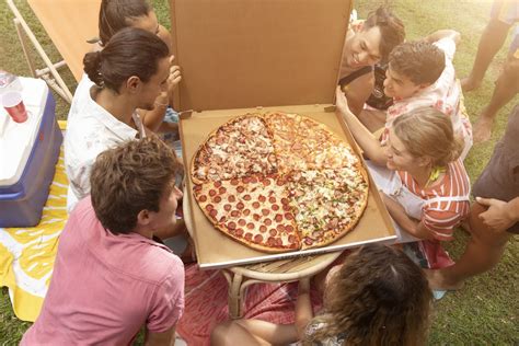 big   de grootste bestelbare pizza ooit snacknieuws