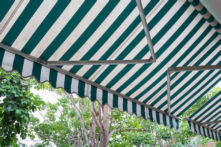 review  current trends  automatic retractable awnings