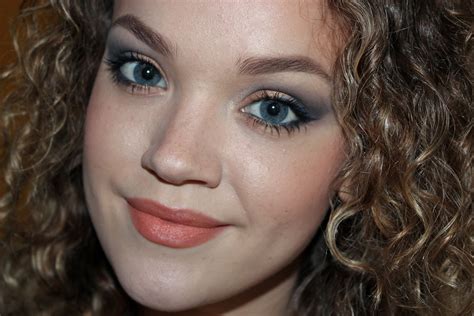 thelovelynis nyx sexy blue eyes palette makeup tutorial
