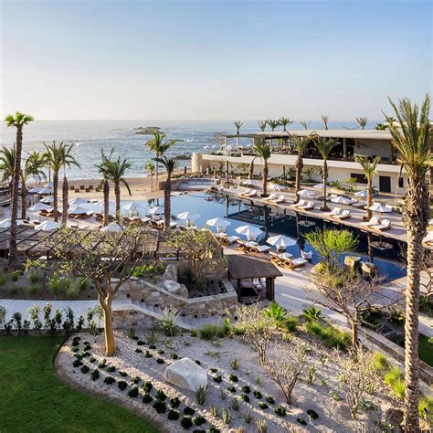 chileno bay resort residences auberge resorts collection los cabos  michelin guide hotel