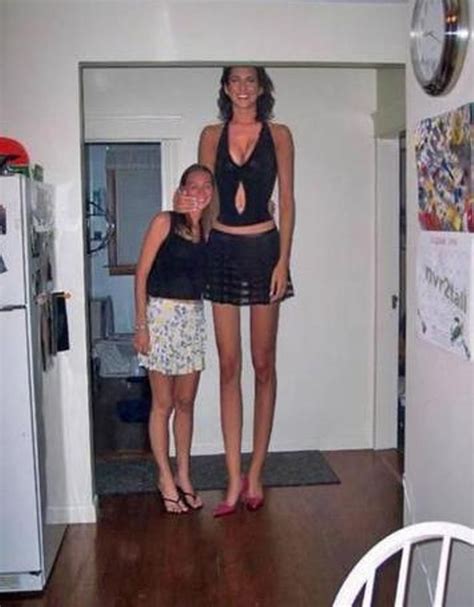 25 awkward daily struggles that every tall girl can relate to tall