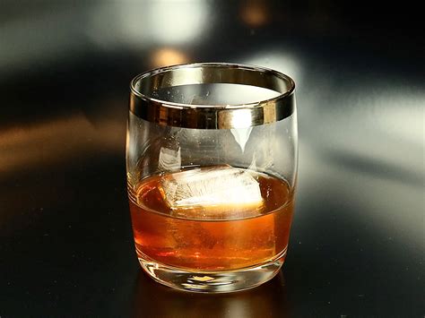 rum  fashioned cocktaildudes