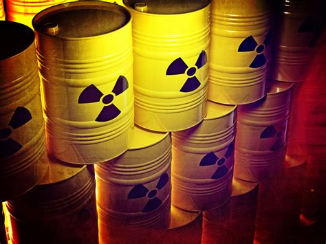 cement  safely store radioactive nuclear waste   years