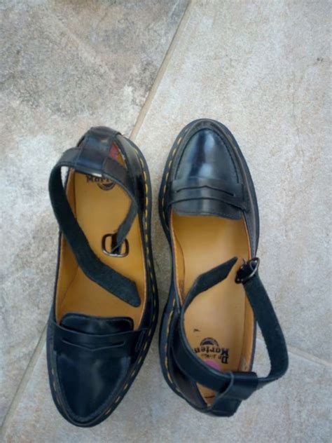 freelywheely dr martens original airwair shoes