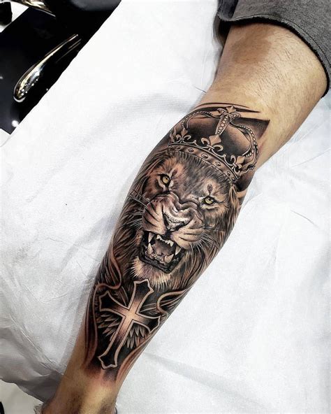 12 Best Lion Cross Tattoo Designs – Artofit