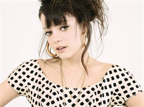lily allen 7 wallpapers hd wallpapers id 1441