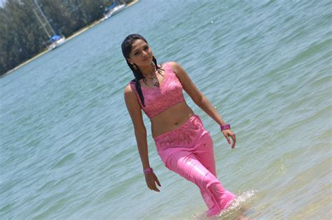 Tamil Film Actress Sunaina Unseen Images Actress Sunaina