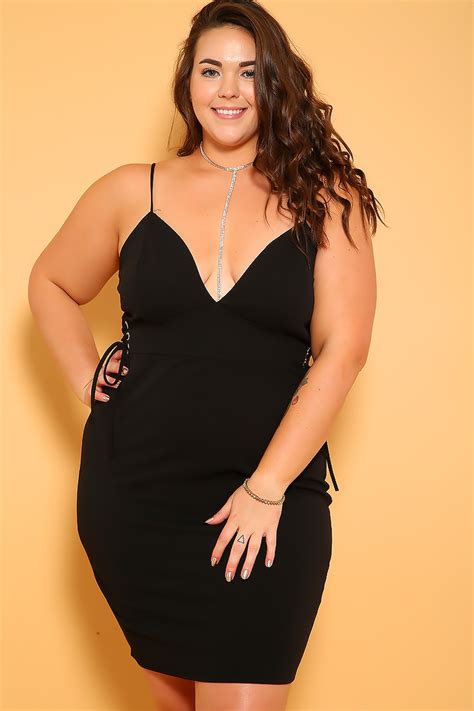 Sexy Black Lace Up Plus Size Bodycon Dress