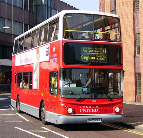 london bus routes route  chessington kingston route  london