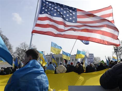 Congress Steps Up Action On Ukraine