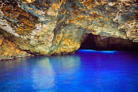 latest travel itineraries   grotto  august updated