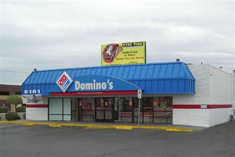 cost  open  dominos franchise