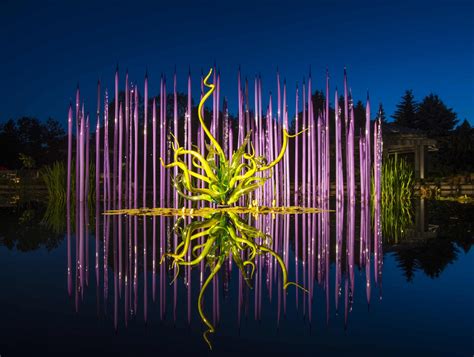 The Captivating Glass Art Of Dale Chihuly