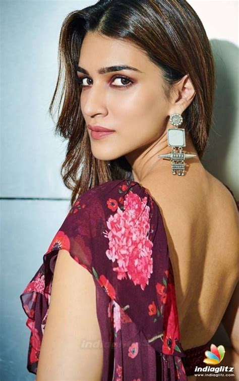 Kriti Sanon Most Beautiful Indian Actress Indian Actress Hot Pics