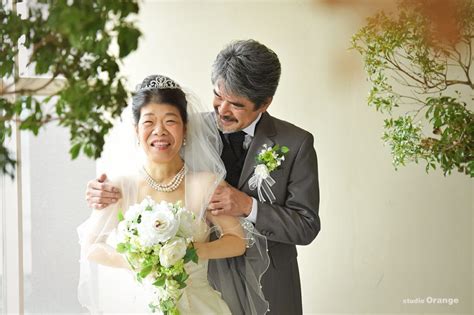 結婚20周年記念にウェディングドレスで写真撮影 春日大社・生駒大社近くのスタジオオレンジ 奈良市の写真館・フォトスタジオ