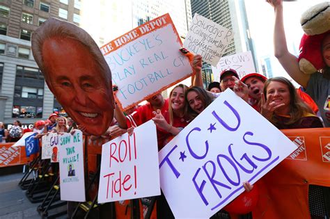 college gameday signs  ohio state
