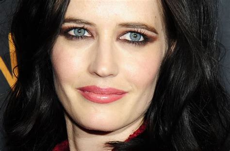 Onlyonaol The Impossibly Sexy Eva Green Won T Be Your Arm Candy