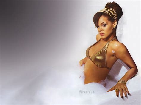 Indubindu Hot And Sexy Rihanna Wallpaper
