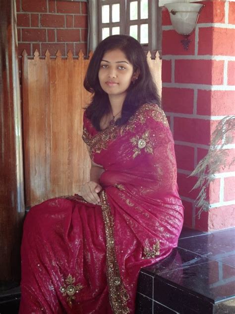 31 indian housewife s and girls in saree pictures gallery