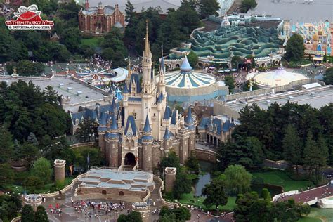 Tokyo Disneyland Photographed Reviewed And Rated By The
