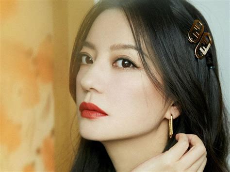 zhao wei updates then deletes post on her whereabouts